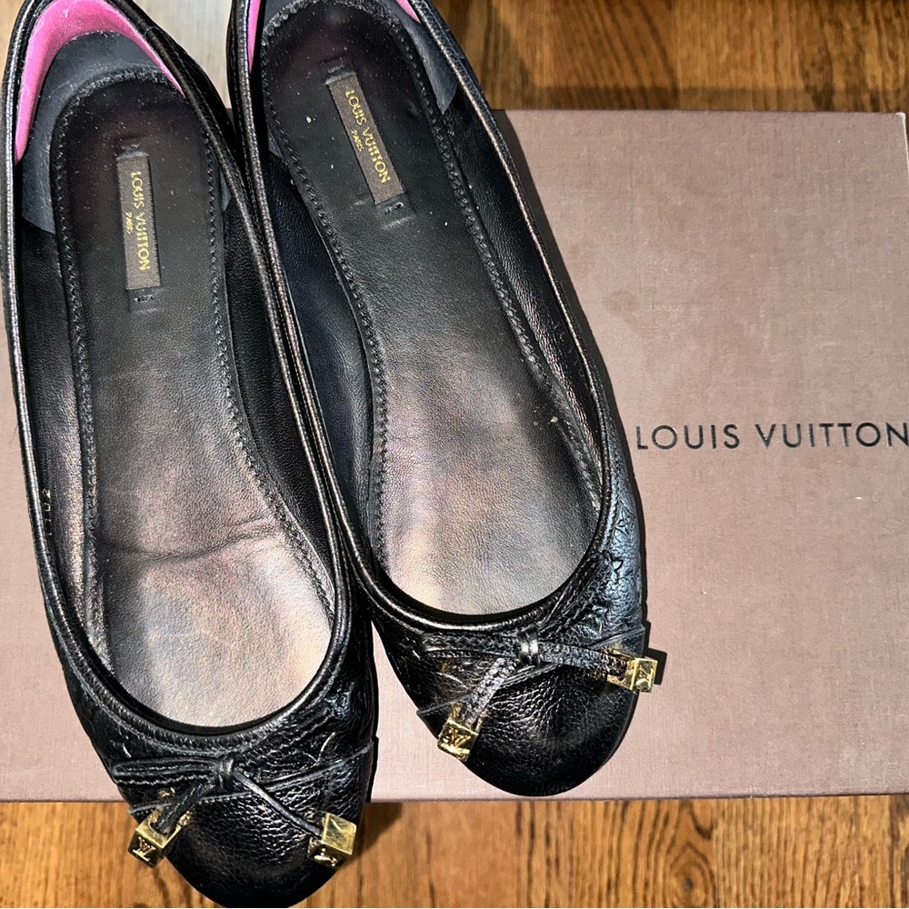Louis Vuitton Black Flat Ballerina